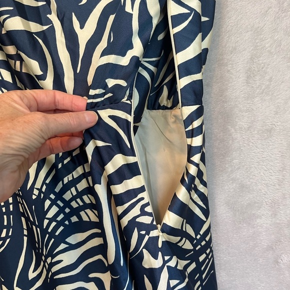 Socialite Midi Dress Blue Cream Geometric Print Bias Cut Size 8 Asymmetric Hem - Picture 15 of 15